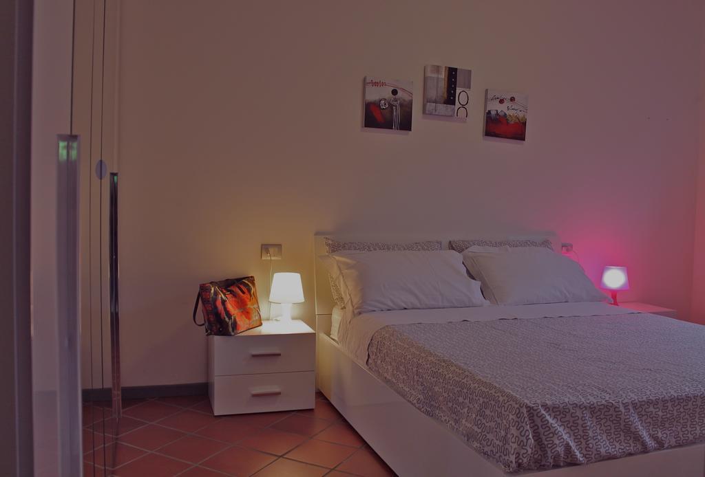 Appartamento Borghetto San Donato Bolonia Habitación foto